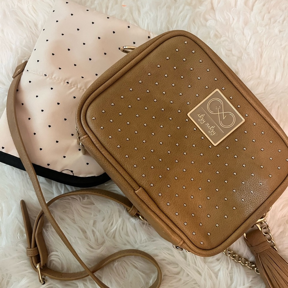 Itzy Ritzy Chelsea & Cole Crossbody Diaper Bag // Chelsea Houska